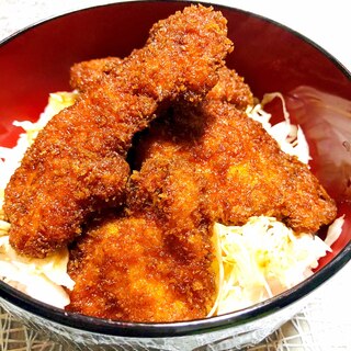 キャベツたっぷり！鶏胸肉でソースカツ丼